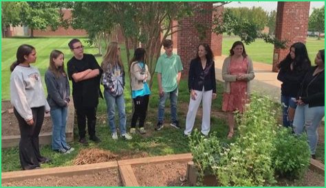 Hyde Park Middle School Tragedy: Student Death Sparks Grief & Questions